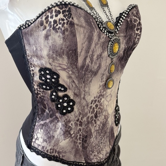 NOT FOR SALE - Picture 3 of 8